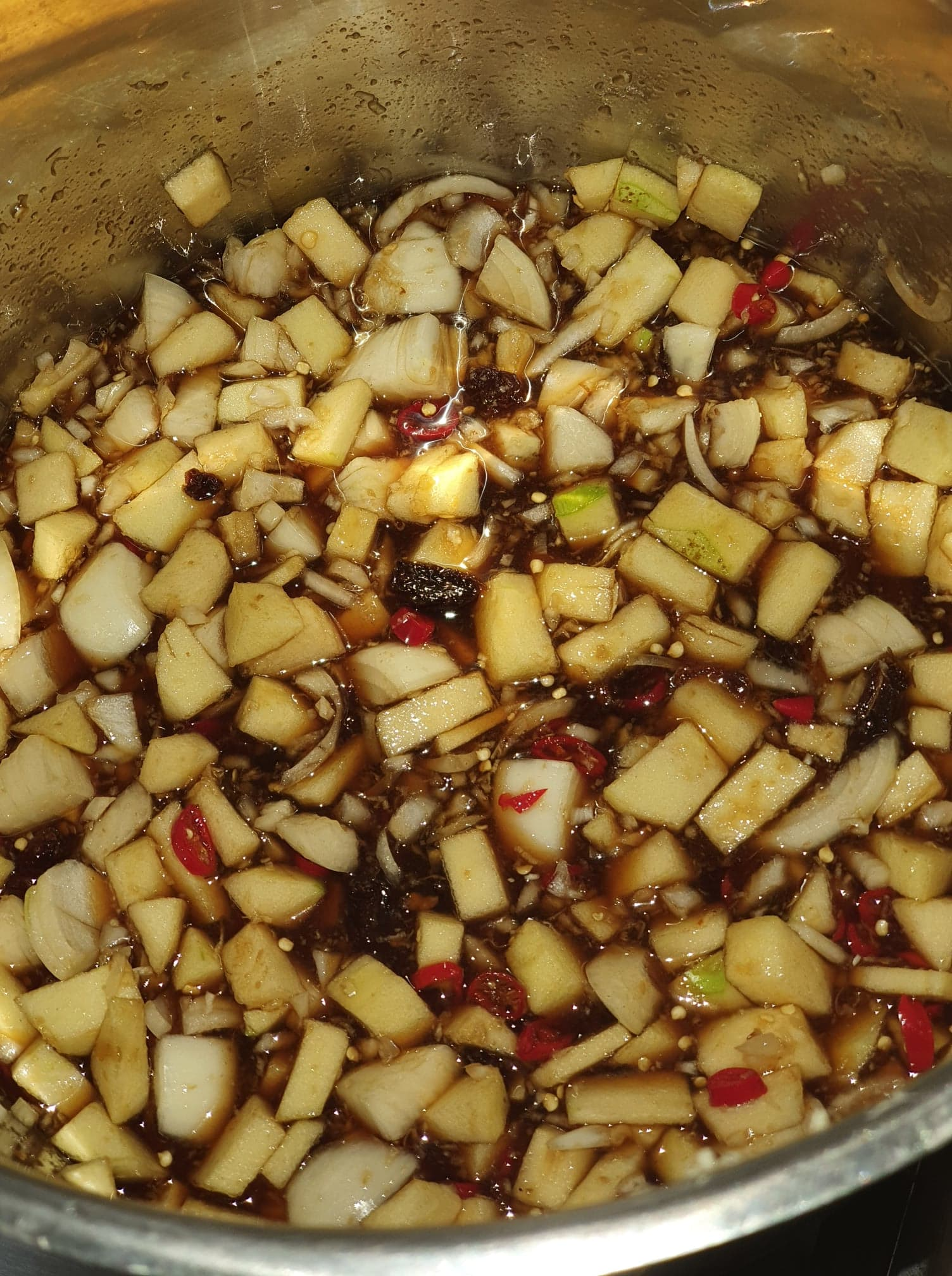 Chutney being cooked, 5 mins